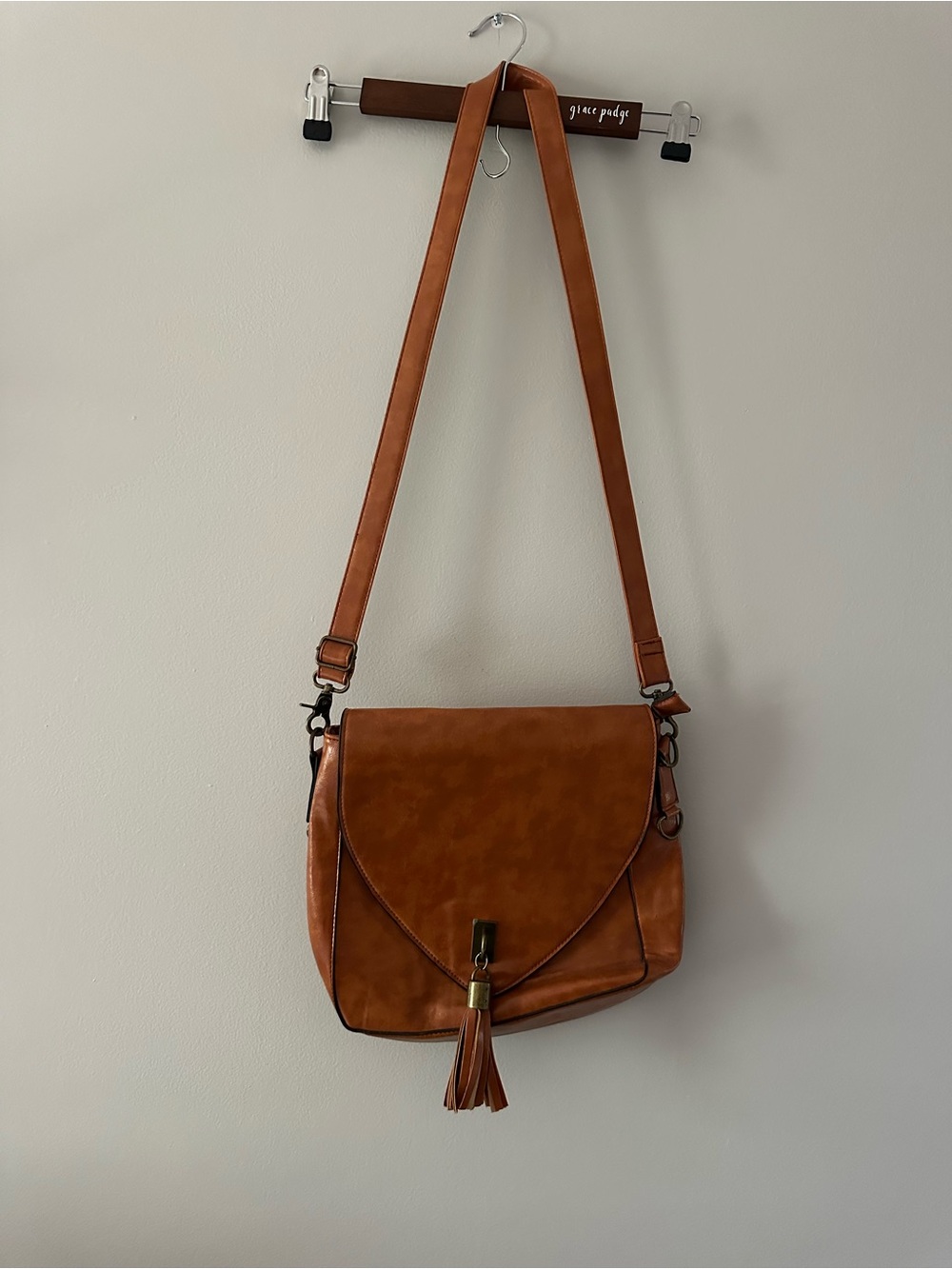 Classic Tan Crossbody Saddle Bag with Tassel